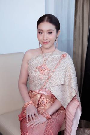 ชุดไทยเจ้าสาว ชุดไทยจักรพรรดิ์ เช่าที่แบมบี้ เวดดิ้ง ห้วยขวาง